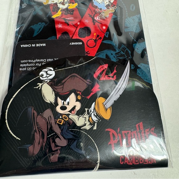 NWT. Disney pin set. Pirates Of The Caribbean Starter Set. 4 Pins of pirates - Picture 9 of 13